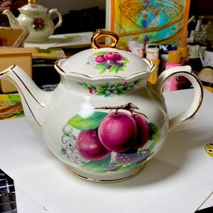 Sadler teapot vintage